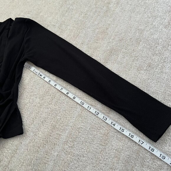 Oak + Fort Long Sleeve Black Faux Wrap Ribbed Knit Top M Asymmetric - Picture 7 of 9